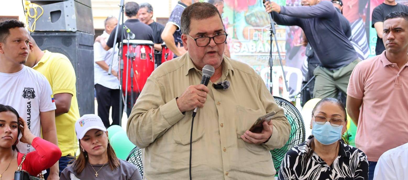 José Elías Chams, alcalde de Sabanalarga. 