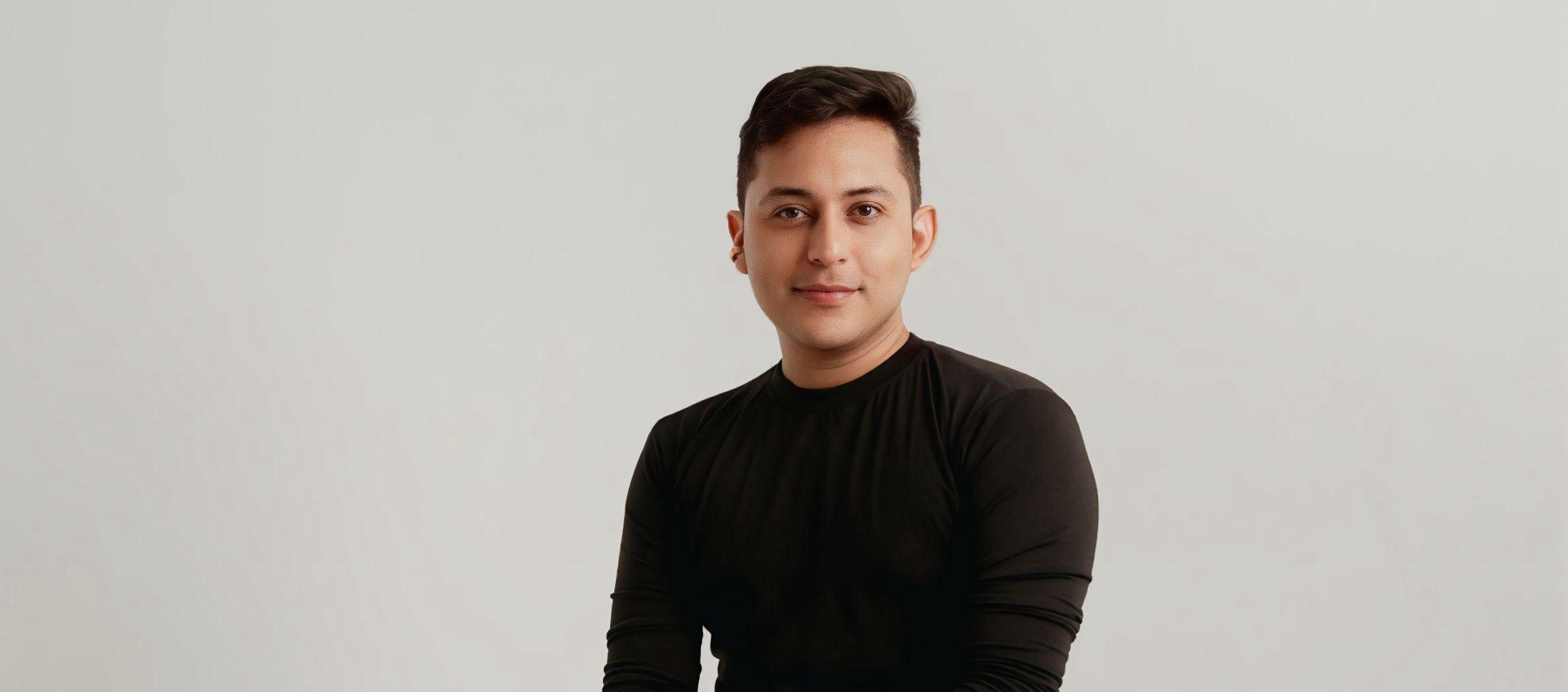 Diseñador Kenn Kozz.