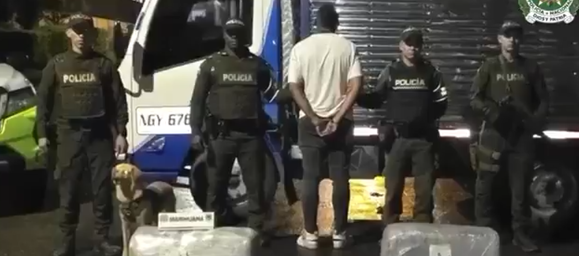 Droga incautada y persona detenida. 