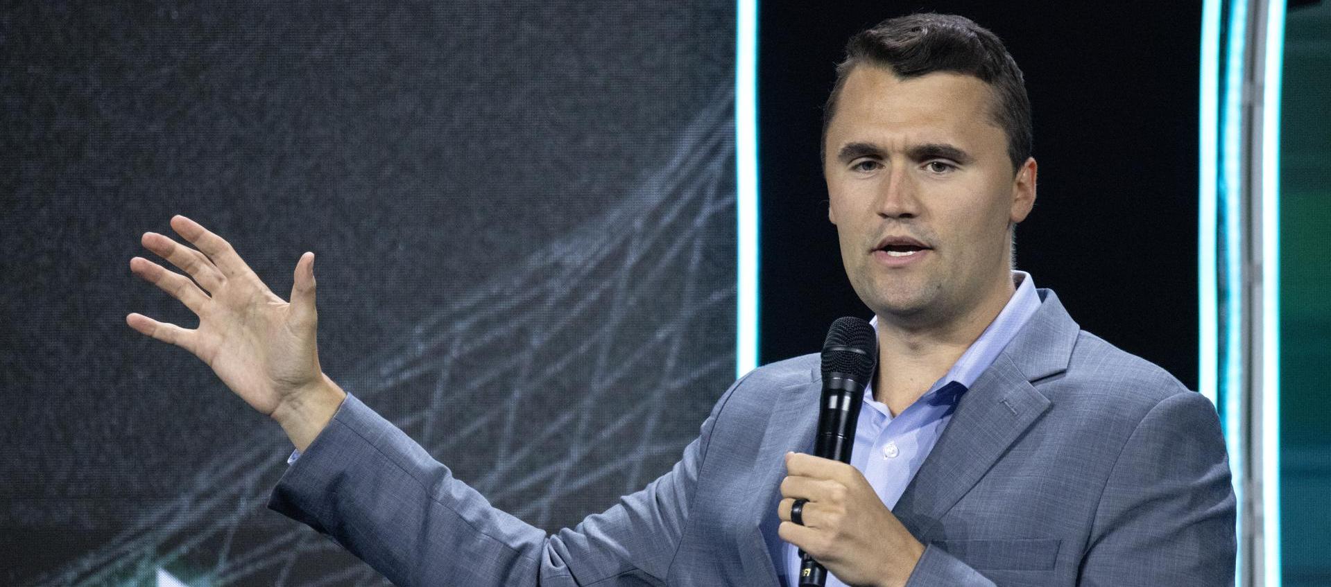 Charlie Kirk, comentarista estadounidense.