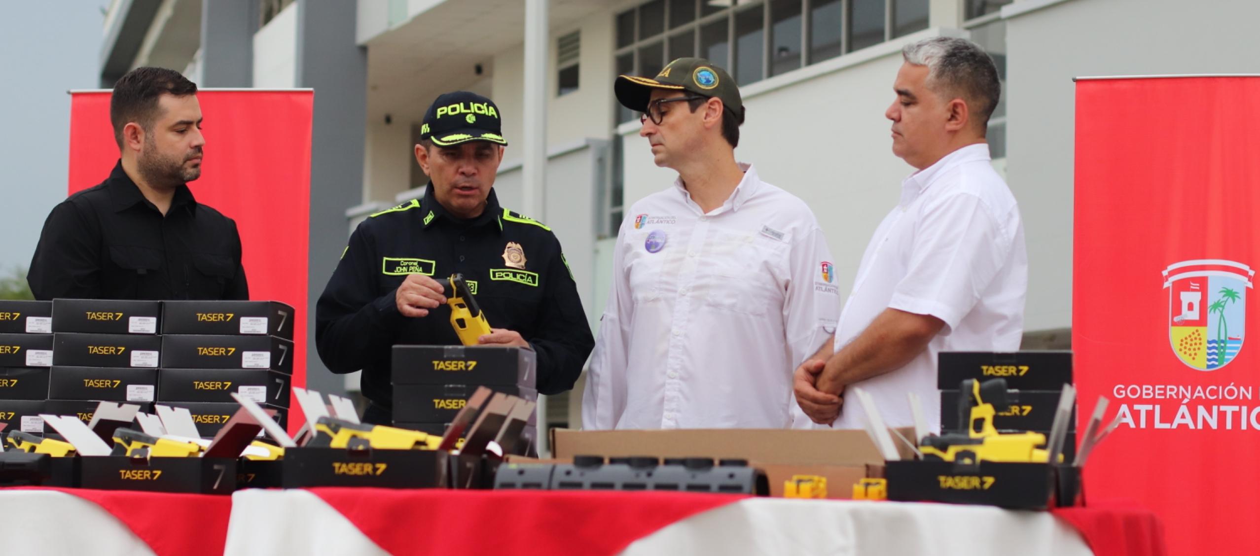 Equipos tecnológicos entregados.