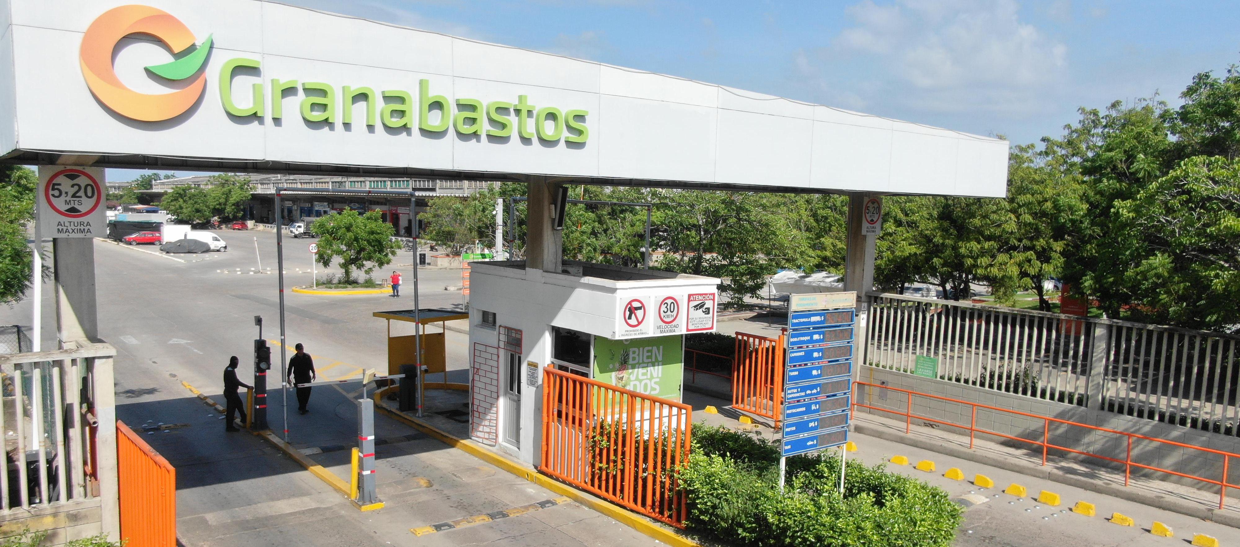 Fachada de Granabastos. 