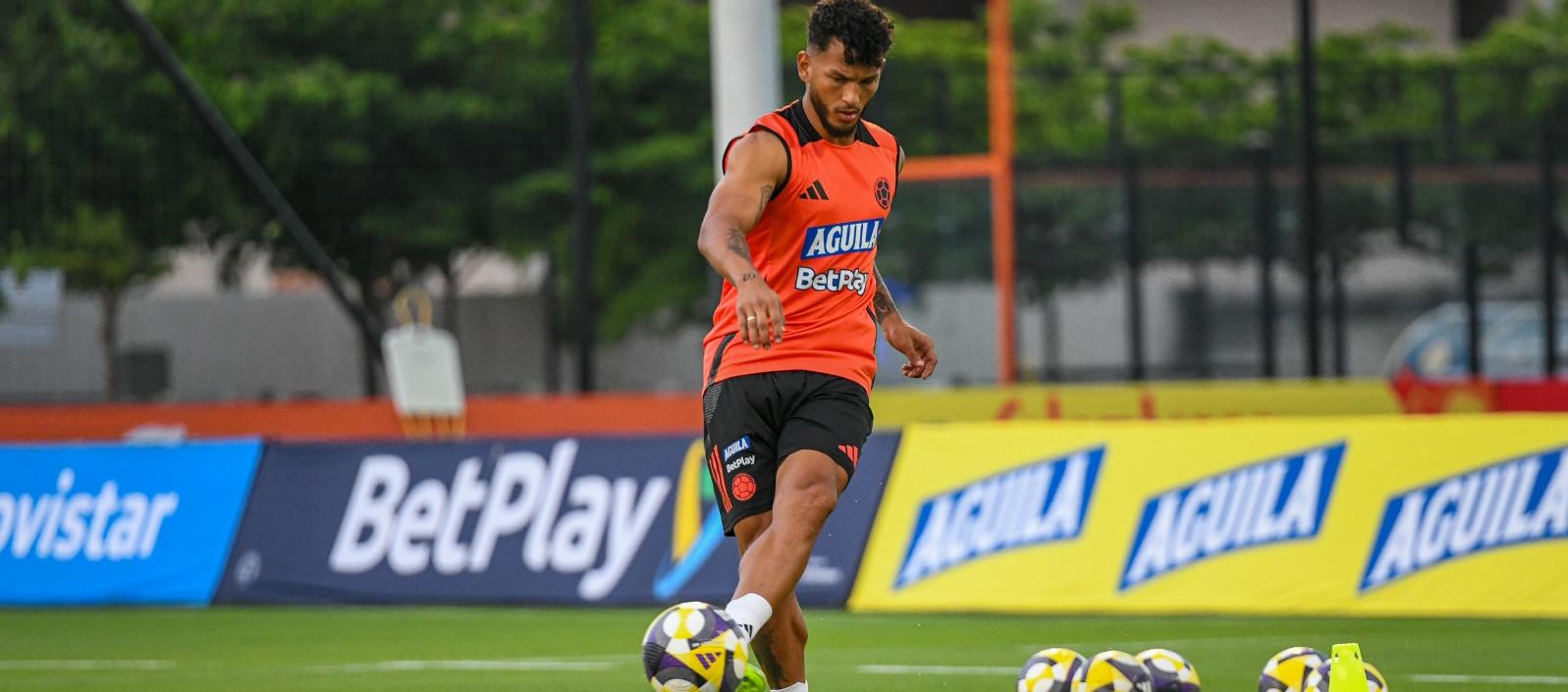 Luis Suárez tiene la posibilidad de ser inicialista contra Bolivia. 