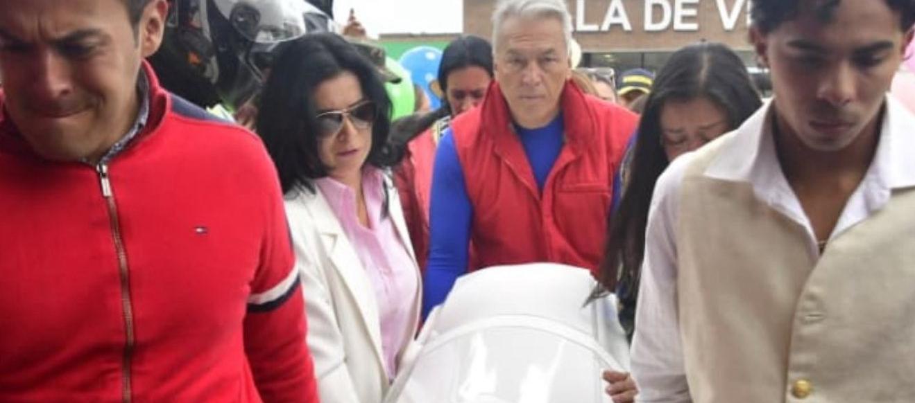 Honras fúnebres de la pequeña Valeria Afanador