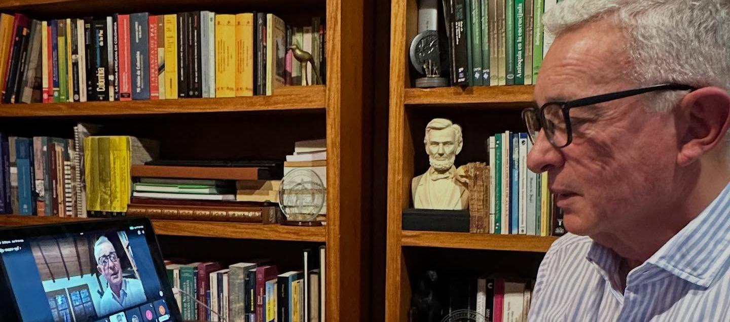 Álvaro Uribe Vélez.