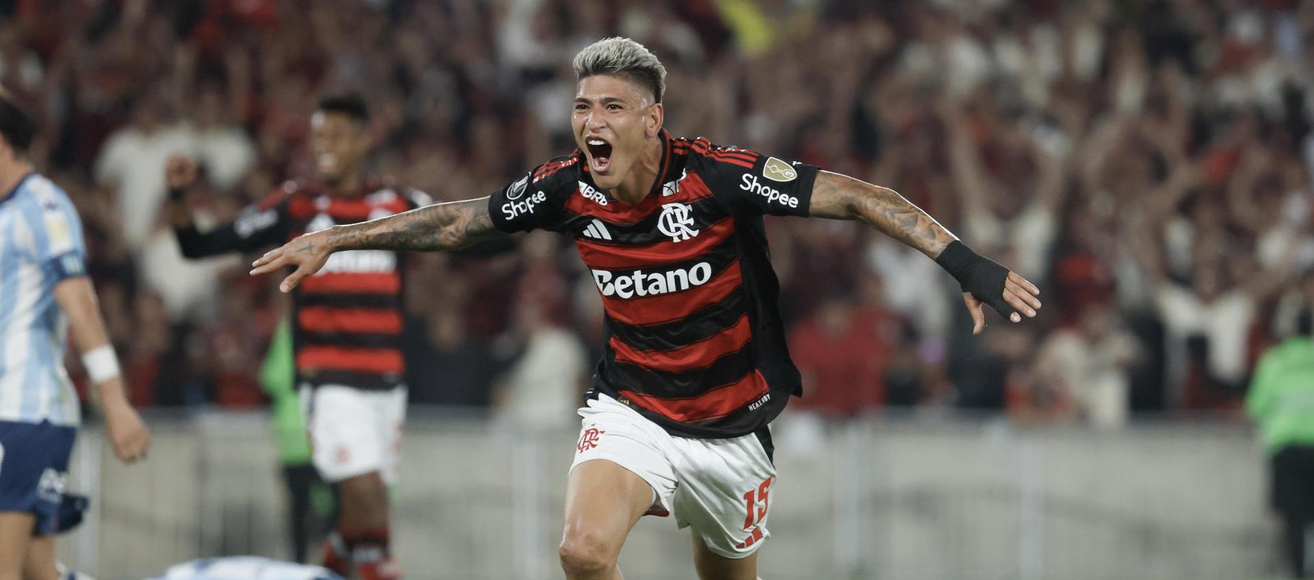 El colombiano Jorge Carrascal celebra su gol.