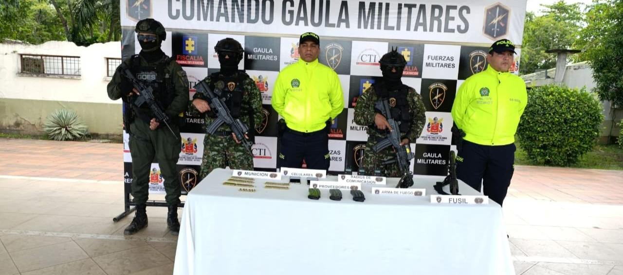 Elementos incautados durante el operativo. 