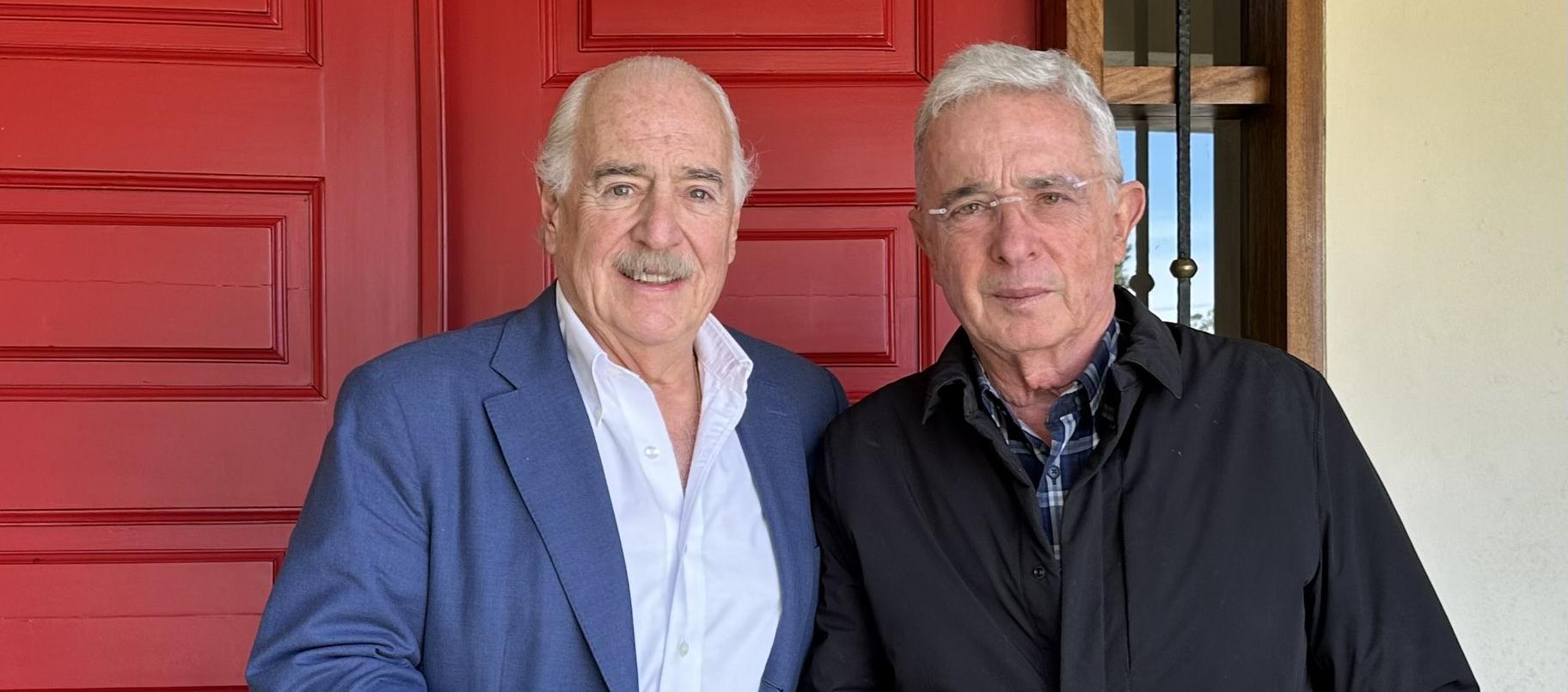 Los expresidentes Andrés Pastrana y Álvaro Uribe.