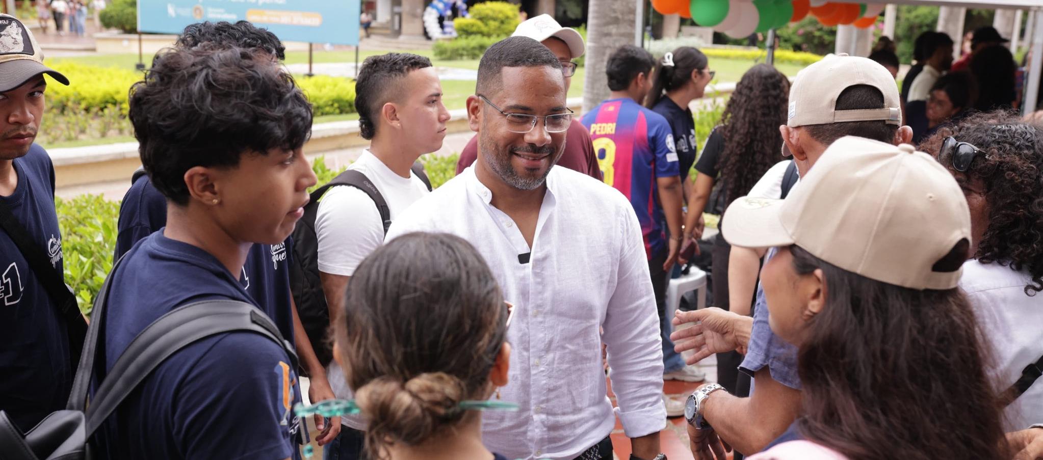 El rector de la Universidad del Atlántico, Leyton Barrios.