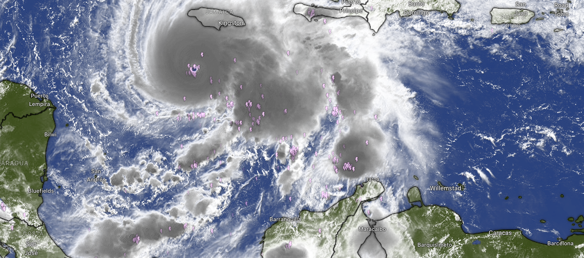 Huracán Melissa este lunes en el Mar Caribe. 