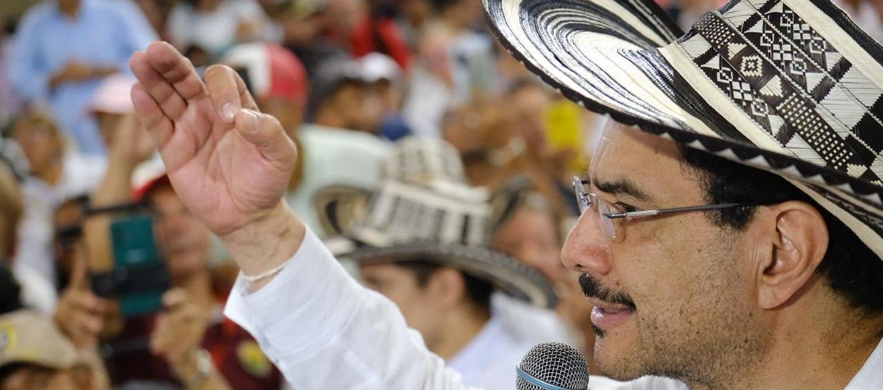 El precandidato Iván Cepeda.