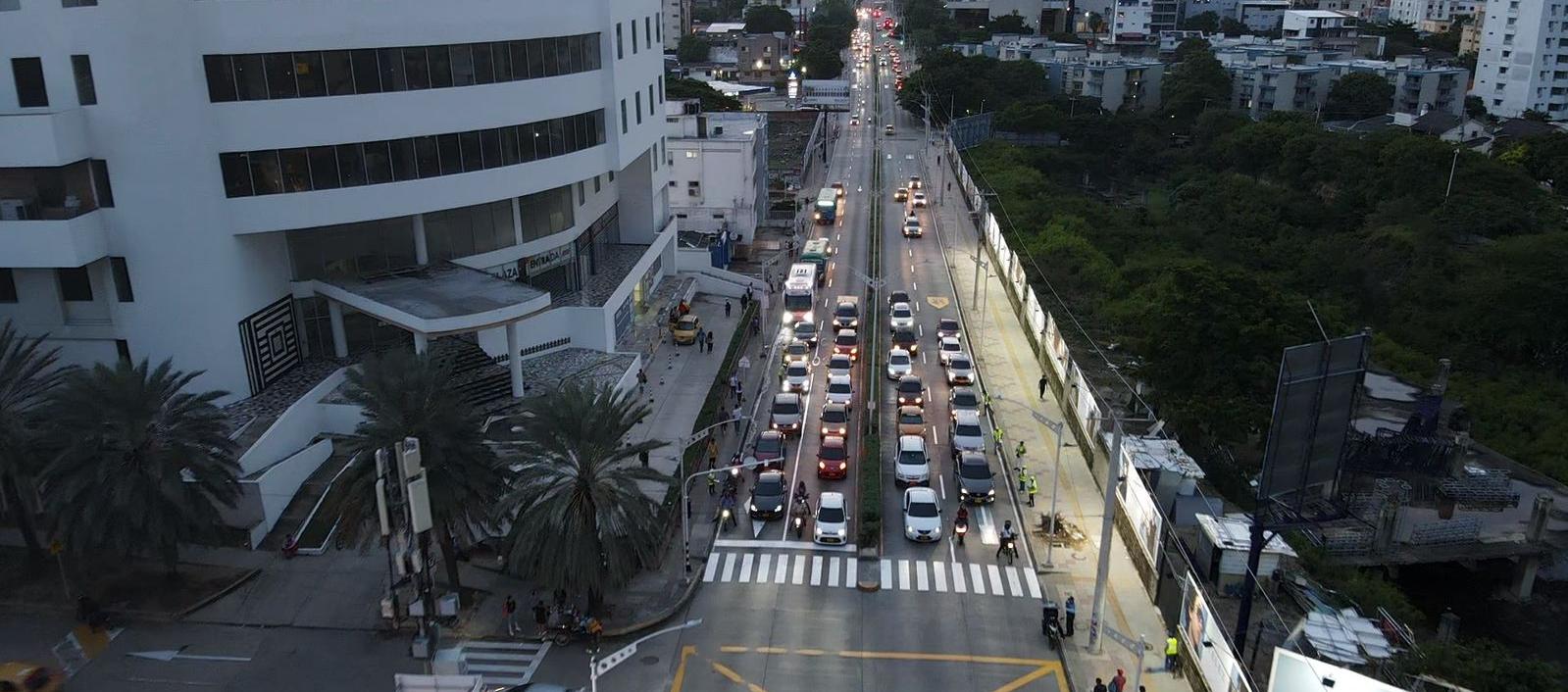 Contraflujo en la carrera 51B.