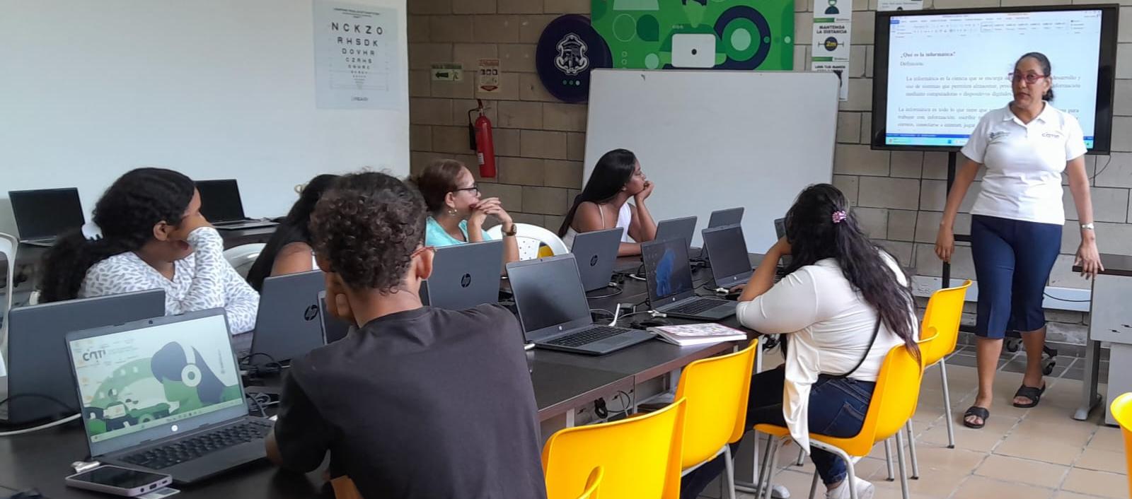 La oferta está en los Centros de Aprendizaje en Tecnología e Innovación (CATIN).