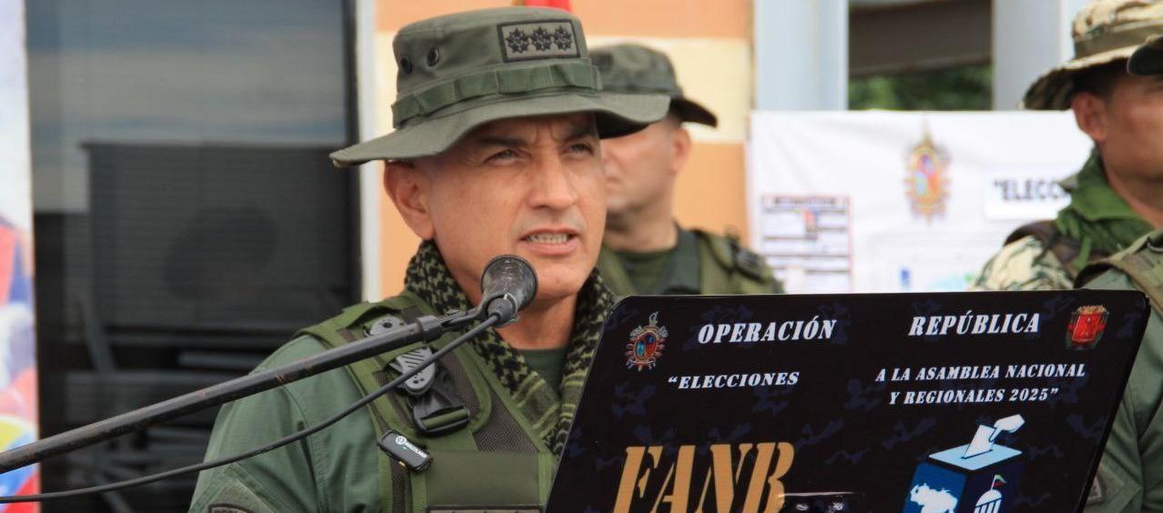 Jefe del Comando Estratégico Operacional (Ceofanb), Domingo Hernández Lárez.