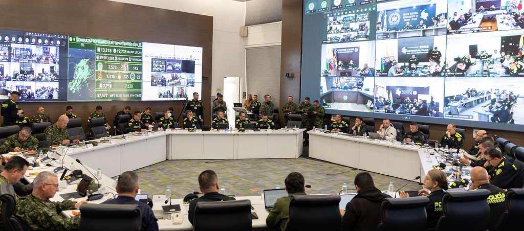 El Registrador, el MinDefensa y la cúpula Militar en el PMU por consulta popular.