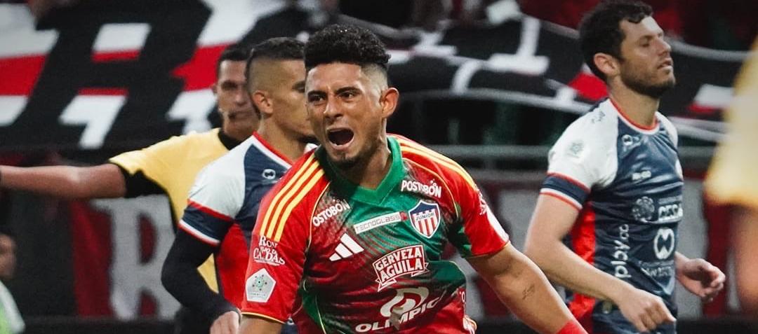 La celebración de Edwin Herrera.