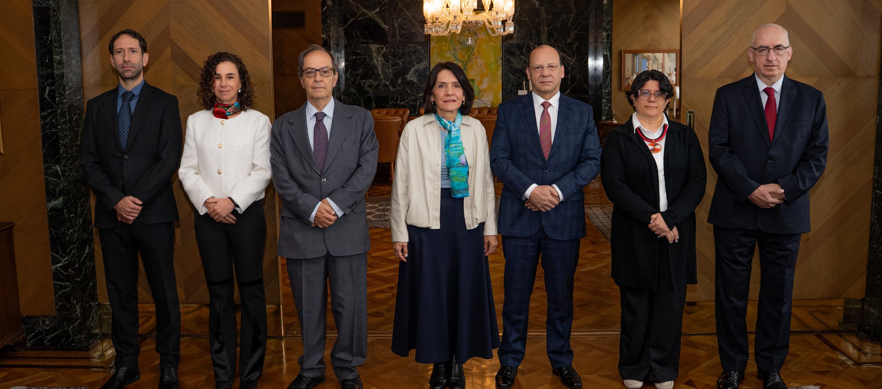 La Junta Directiva del Banco de la República.