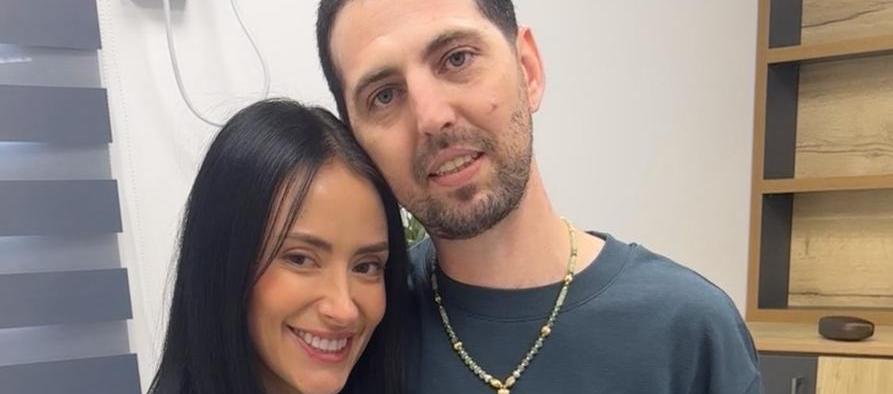 La colombiana Rebecca González con el colombo israelí Elkana Bohbot.