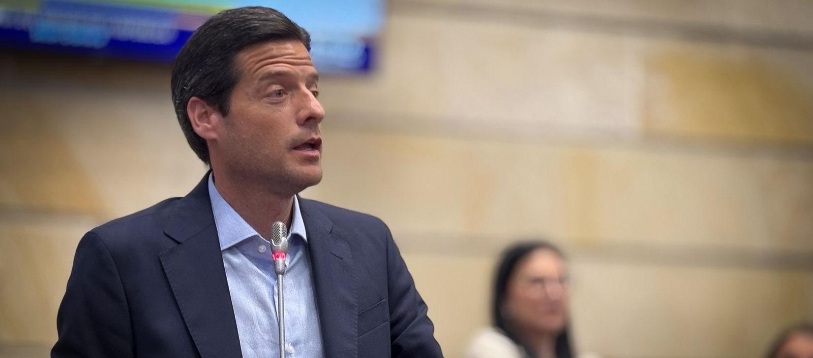 Senador Mauricio Gómez Amín en debate de control político ICETEX.