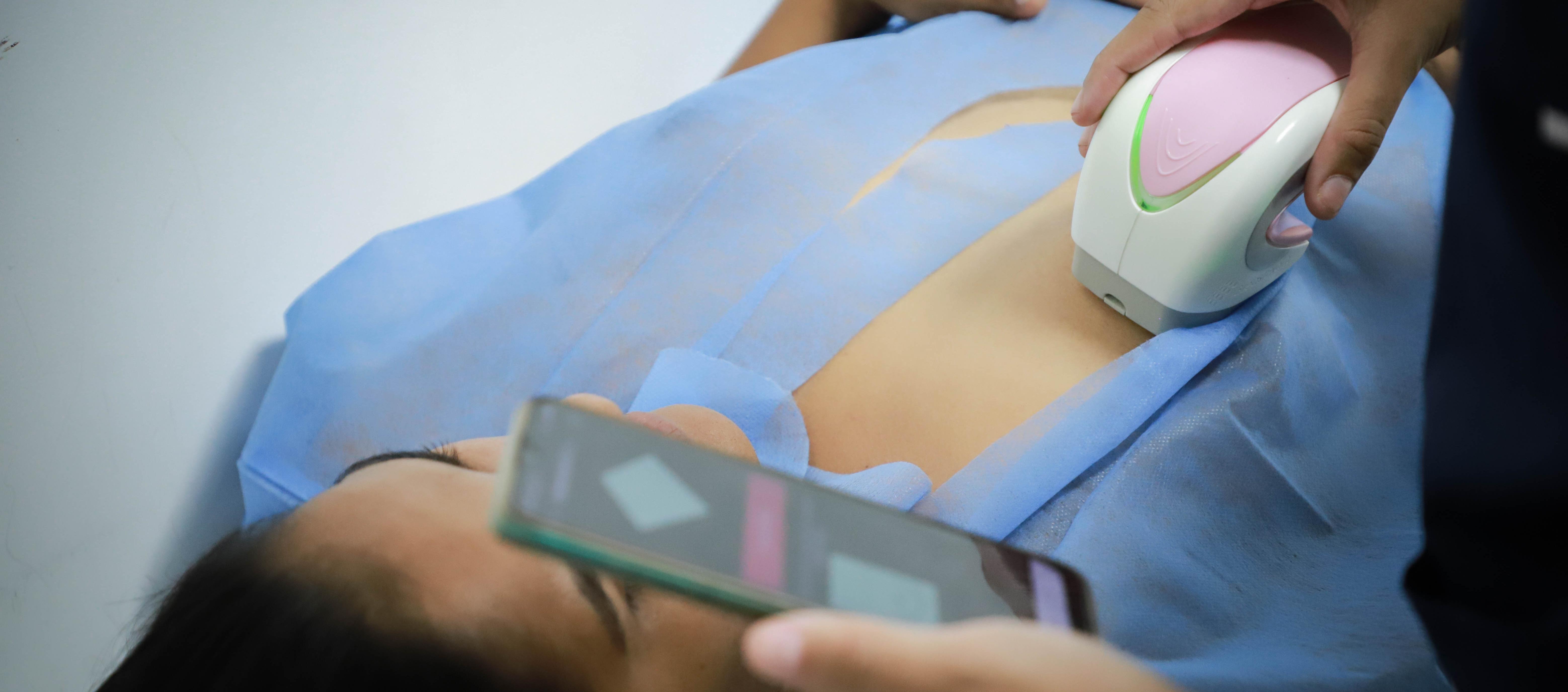 Examen de cáncer de mama.