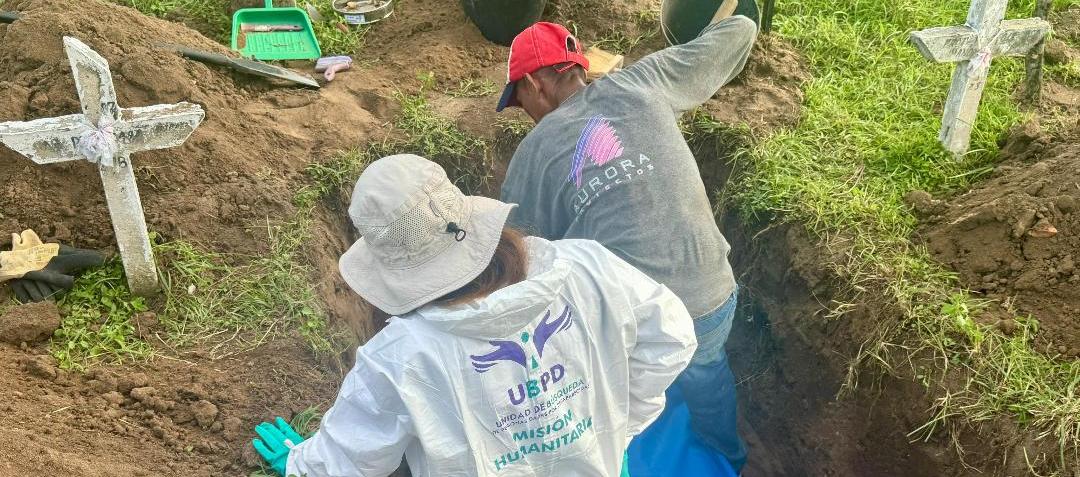 Personal de la UBPD en búsqueda en el Calancala