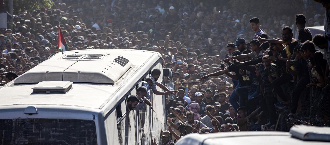 Los palestinos regresando a Gaza.