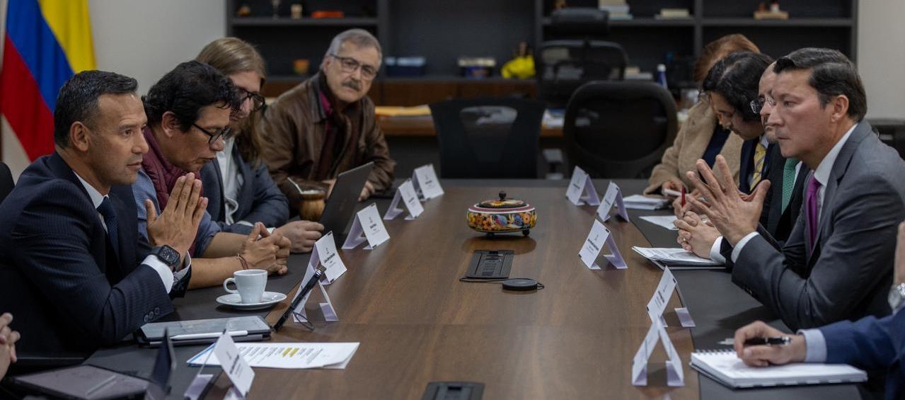 Imagen de la reunión de MinDefensa con Registraduría y delegados del Pacto Histórico.