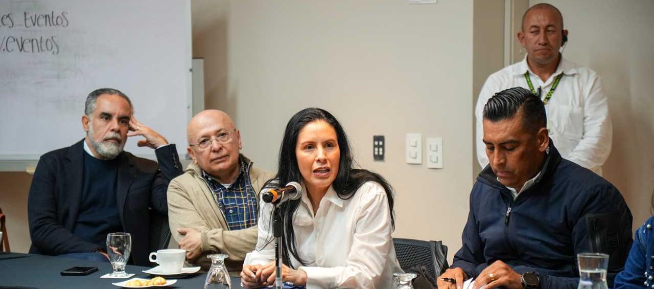 Los Ministros del Interior y Justicia, Armando Benedetti y Eduardo Montealegre, lideraron la reunión.