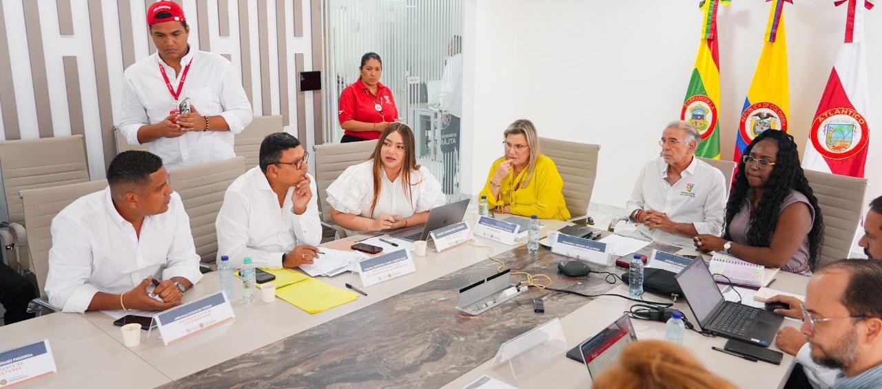 El Gobernador del Atlántico, Eduardo Verano, junto a Josefa Cassiani. 