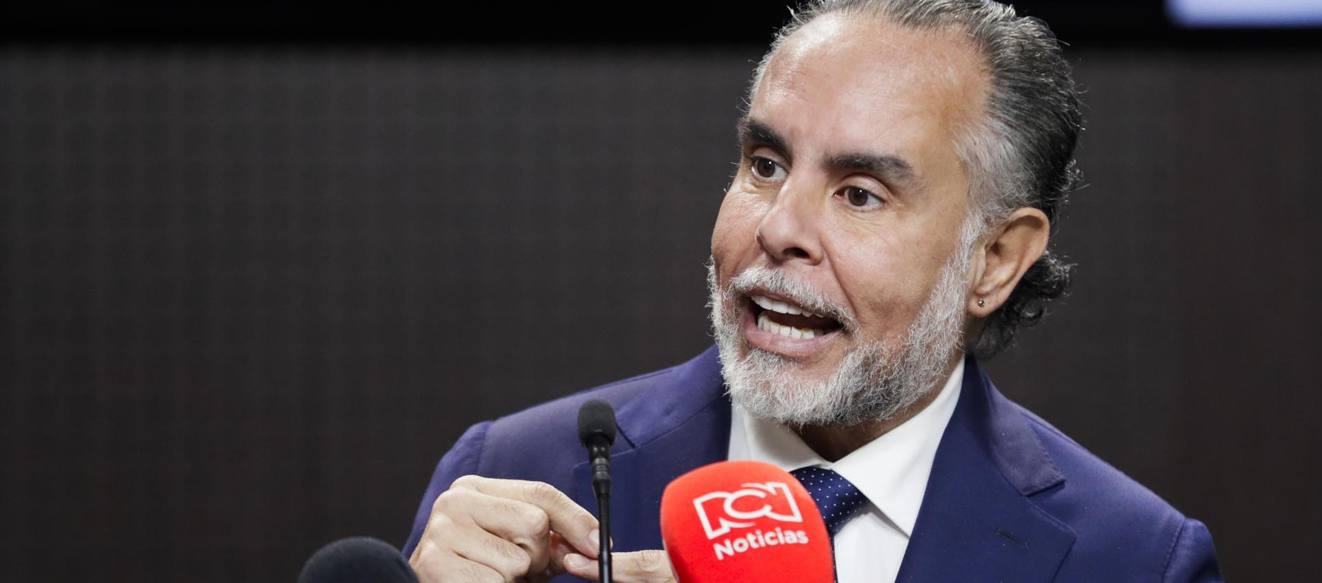 Armando Benedetti, ministro del Interior.