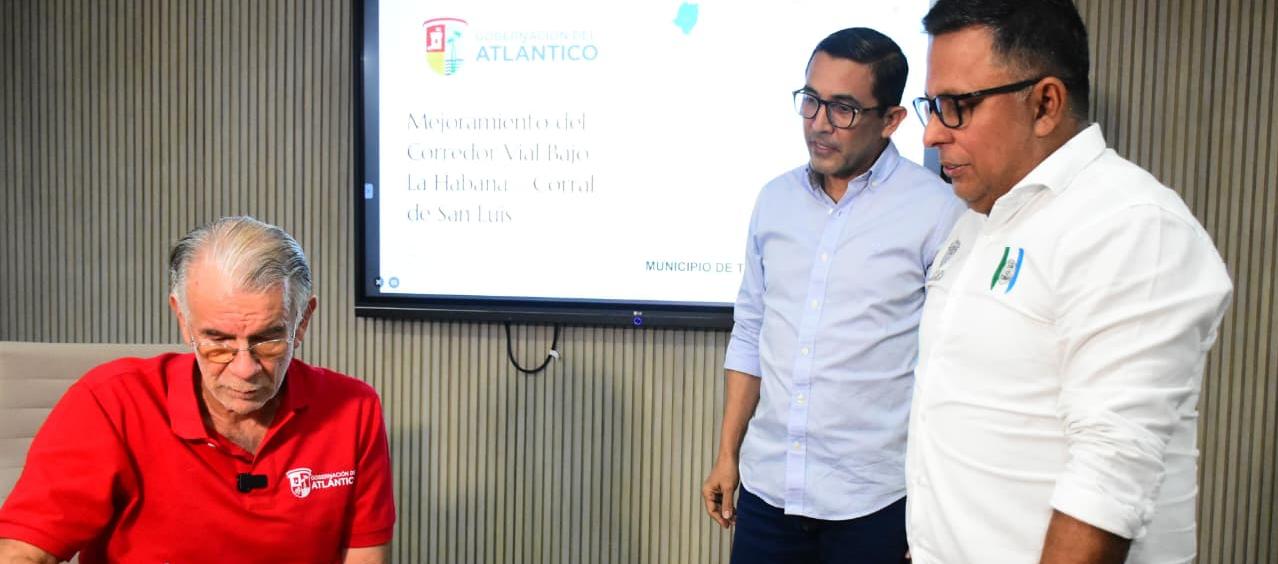 Gobernador Eduardo Verano en la firma del proyecto. 