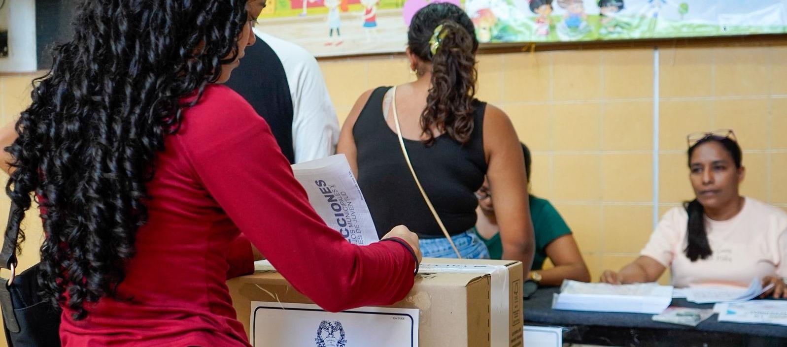 Las votaciones se iniciaron a las 8:00 a.m. hasta las 4:00 p.m. 