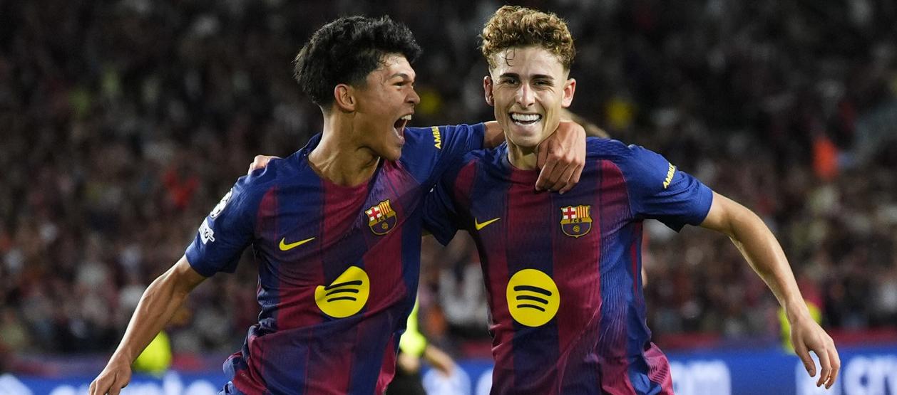 Fermin López (derecha) celebra con su compañero Dro Fernández. 