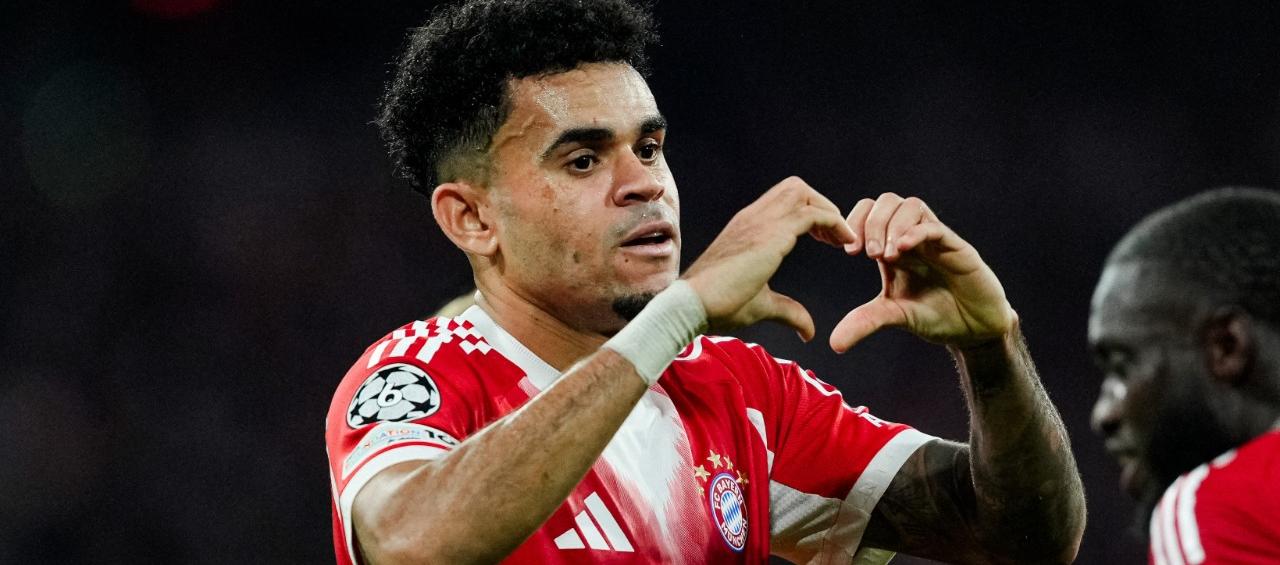 Luis Díaz celebra tras marcar el tercer gol del Bayern Múnich.