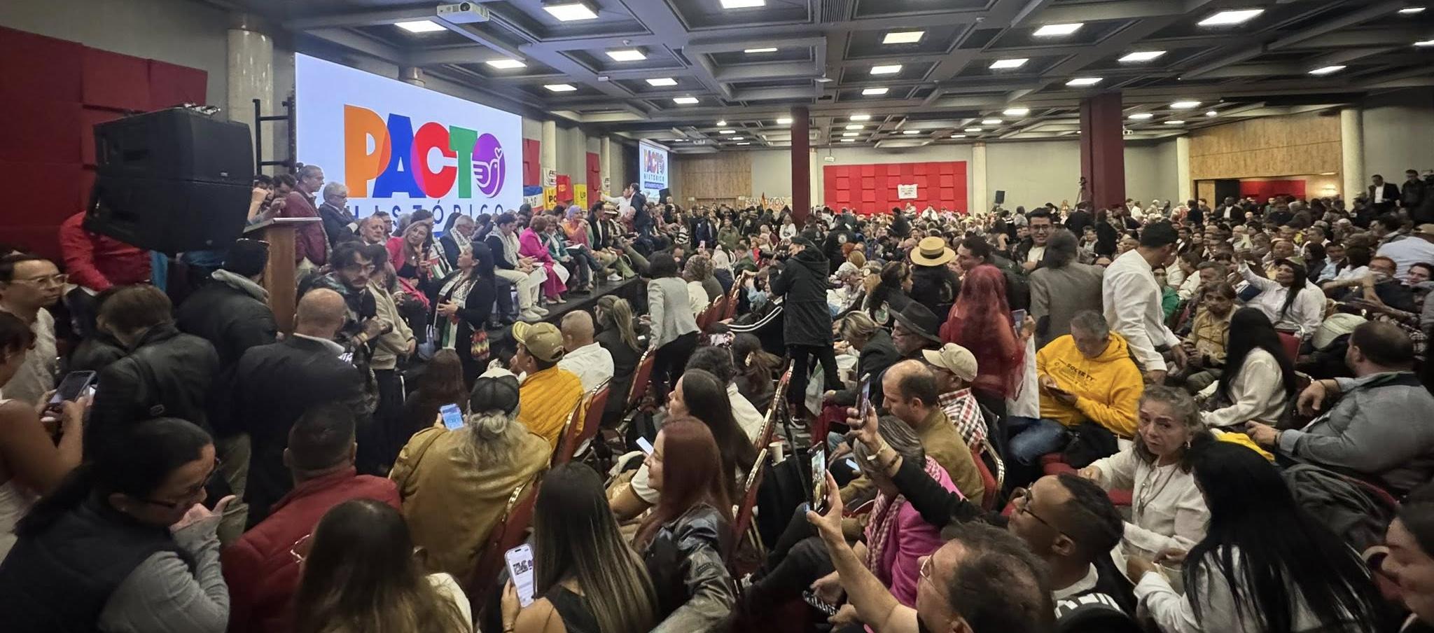 Unitarios lo conforman partidos de izquierda, progresistas y de centro.