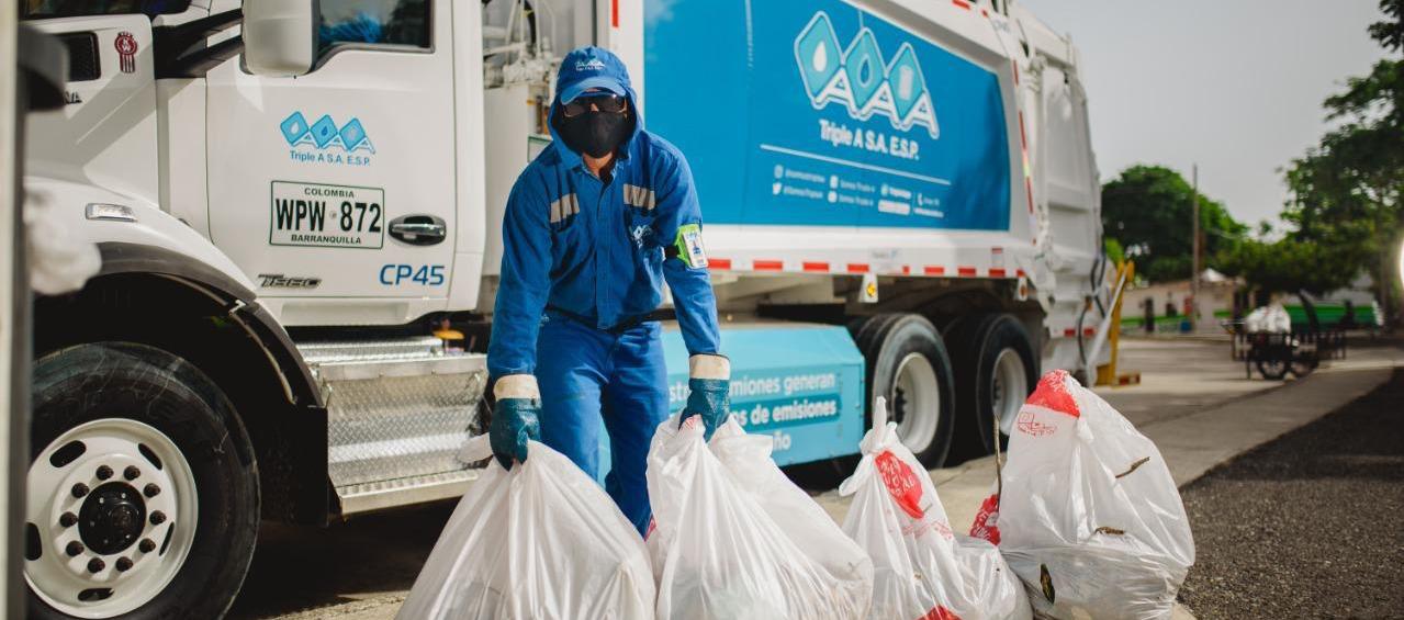 Recolección de residuos por parte de Triple A. 