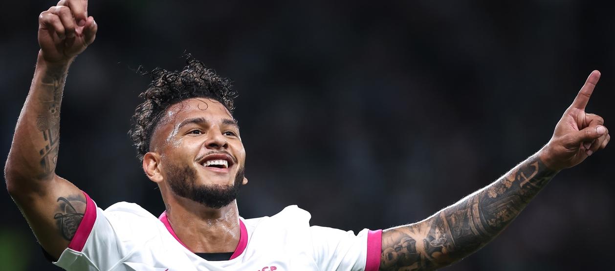 Luis Suárez acumula siete goles y dos asistencias en 12 partidos con el Sporting. 