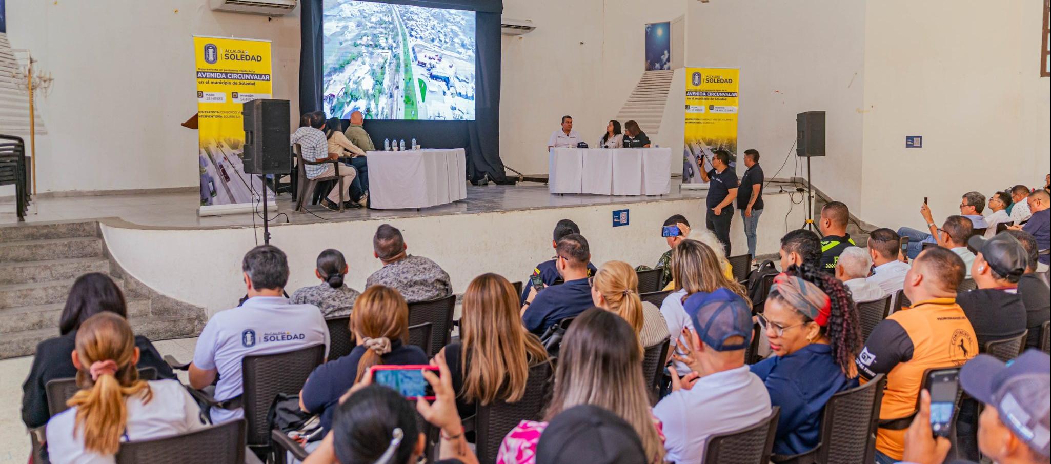 Aspecto de la socialización del proyecto con la comunidad. 