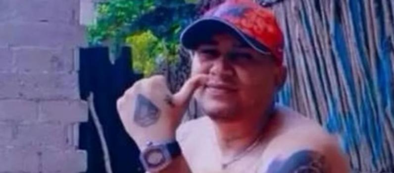 Álvaro Alexander Ariza Andrade.