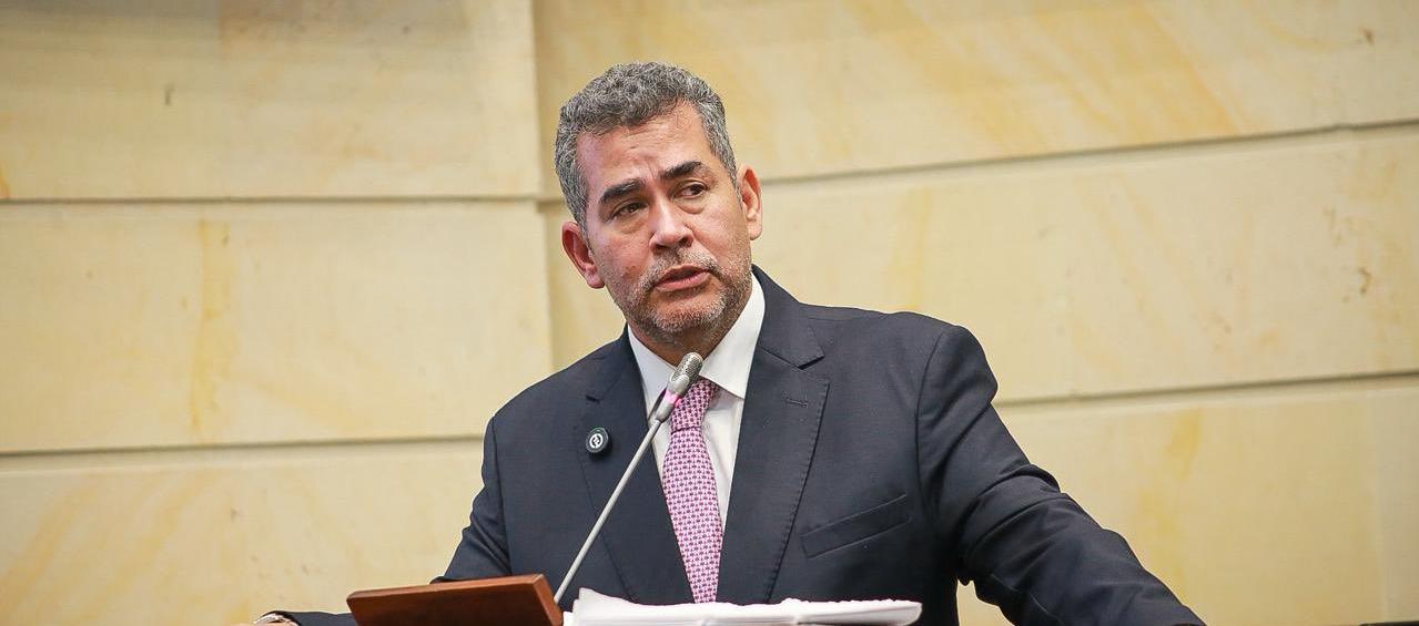 El senador Alejandro Chacón.
