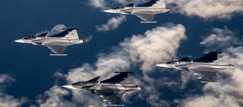 Aviones caza Gripen. 