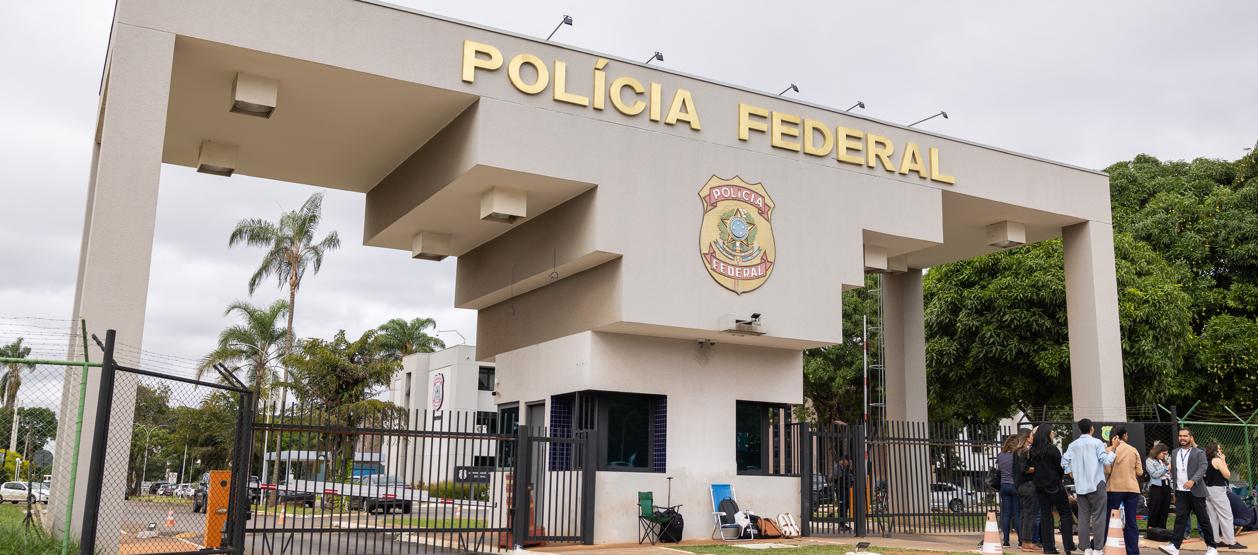 Sede de la Policía Federal, donde se encuentra Bolsonaro.