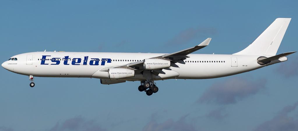 Avión de la aerolínea Estelar. 