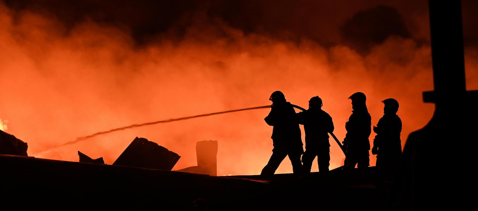 Explosión en polo industrial. 