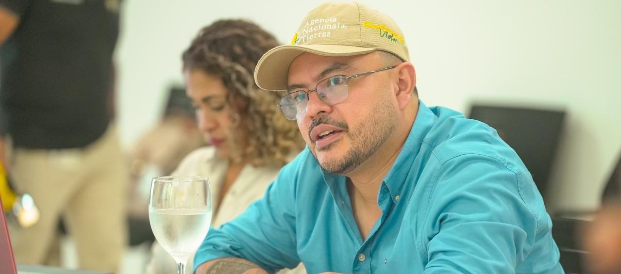 Juan Felipe Harman, director de la Agencia Nacional de Tierras. 