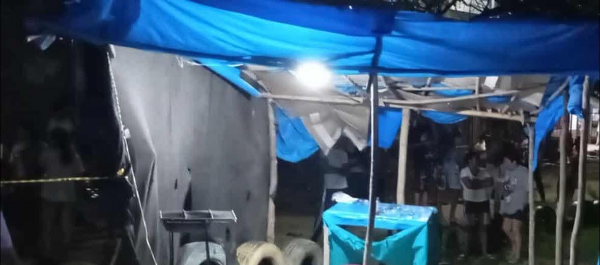 El vendedor de chuzos quedó muerto en el lugar de los hechos. 