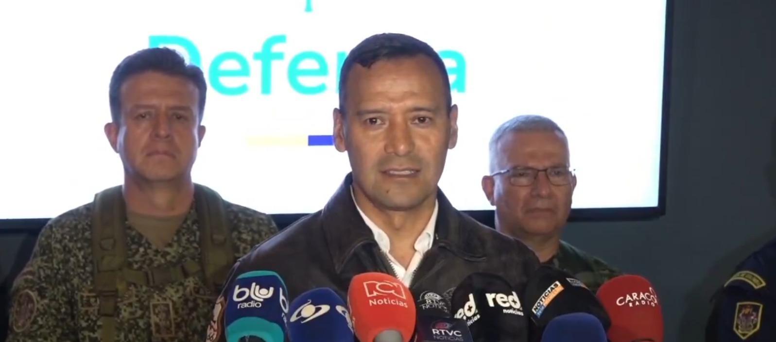 Ministro de Defensa, Pedro Sánchez. 