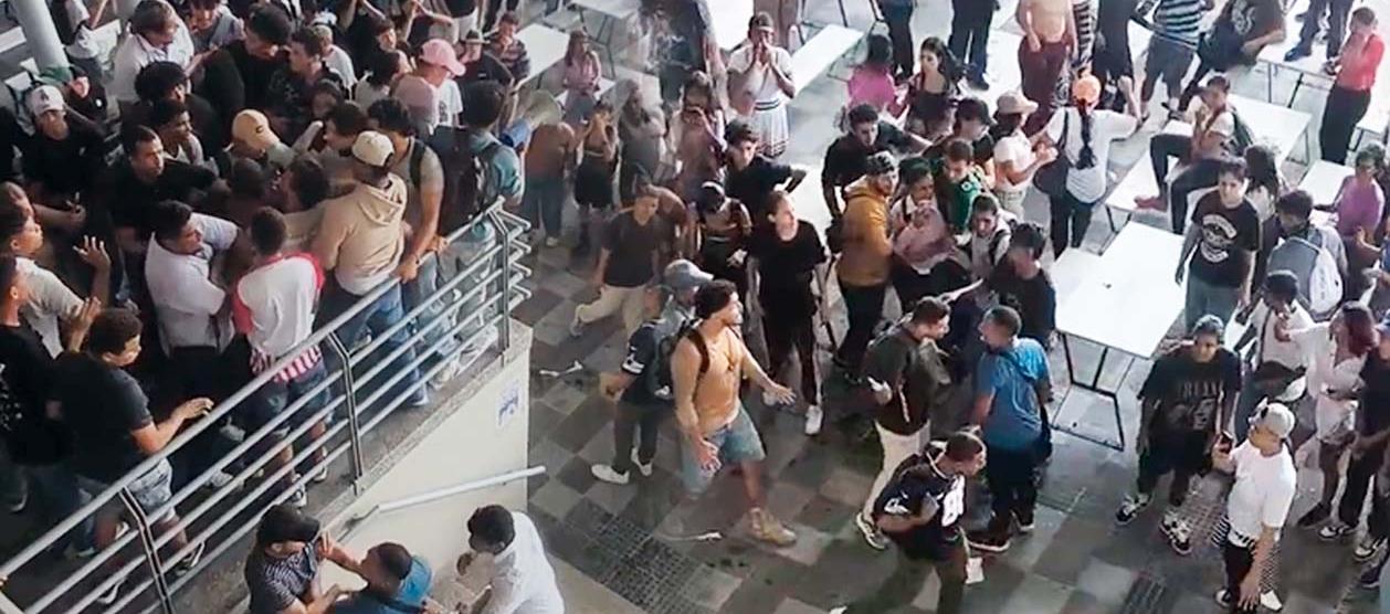 Asamblea en Uniatlántico terminó en riña: denuncian ingreso de encapuchados 