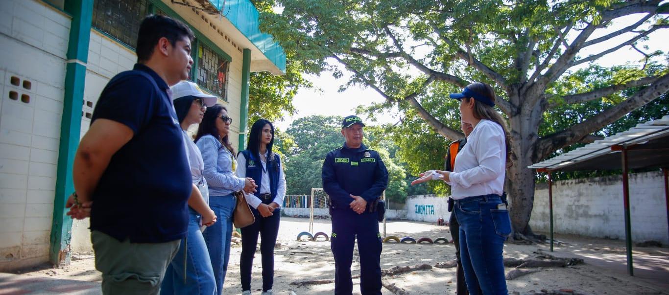 Secretaría de Educación de Soledad con las autoridades.
