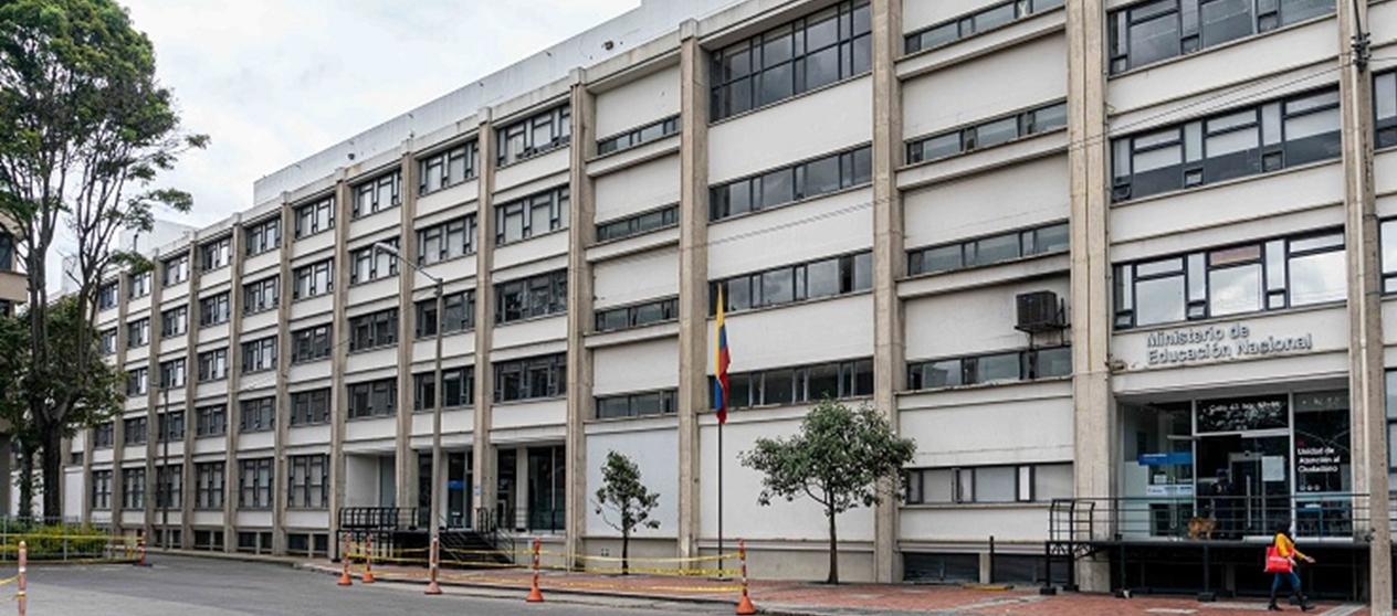 Fachada del Ministerio de Educación Nacional en Bogotá. 